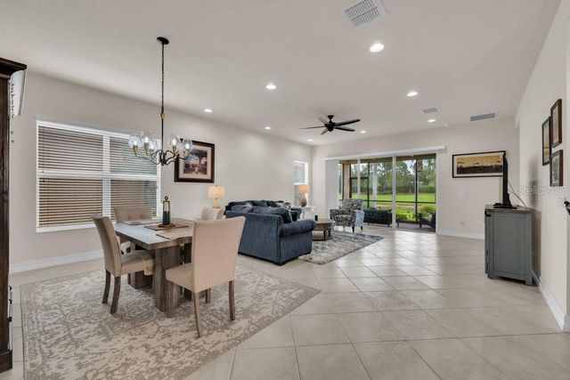 15824 AMBER FALLS DRIVE, Wimauma, FL 33598
