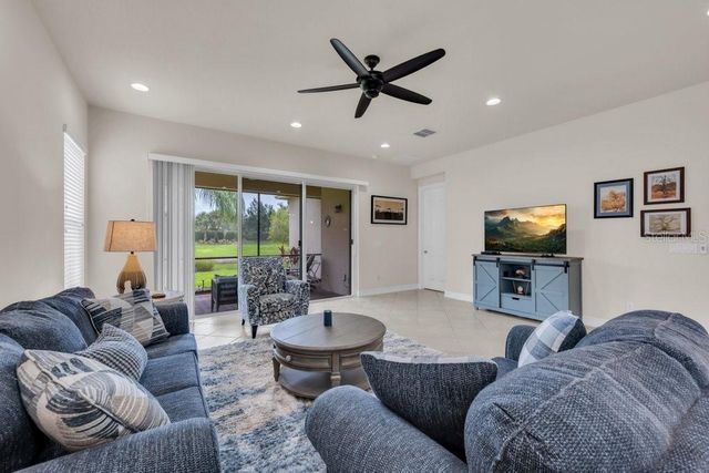 15824 AMBER FALLS DRIVE, Wimauma, FL 33598