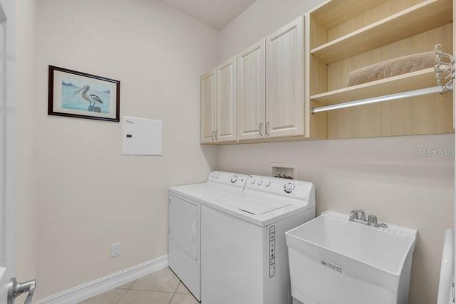 15824 AMBER FALLS DRIVE, Wimauma, FL 33598