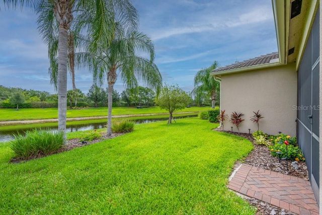 15824 AMBER FALLS DRIVE, Wimauma, FL 33598