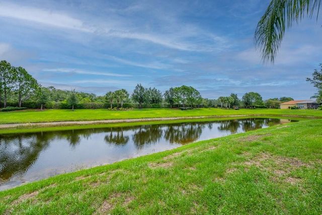 15824 AMBER FALLS DRIVE, Wimauma, FL 33598