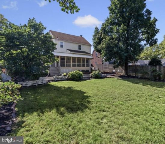 105 E COULTER AVE, Collingswood, NJ 08108