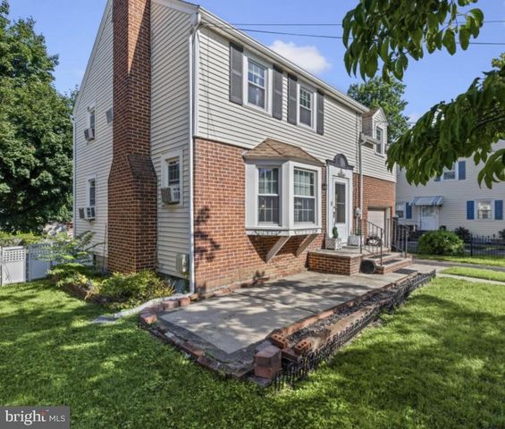 105 E COULTER AVE, Collingswood, NJ 08108