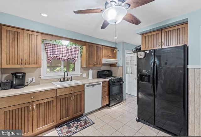 105 E COULTER AVE, Collingswood, NJ 08108