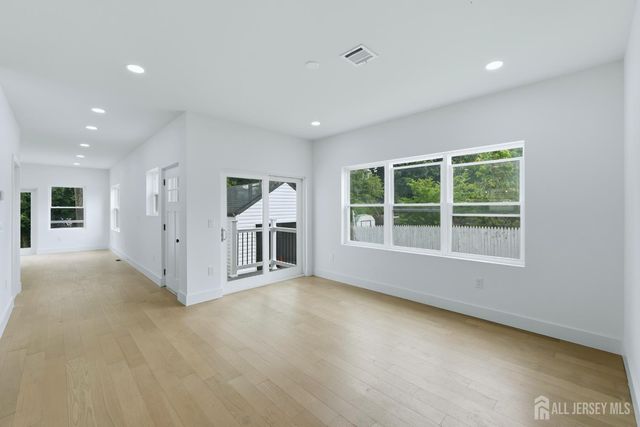 617 Fairview Avenue, Piscataway, NJ 08854
