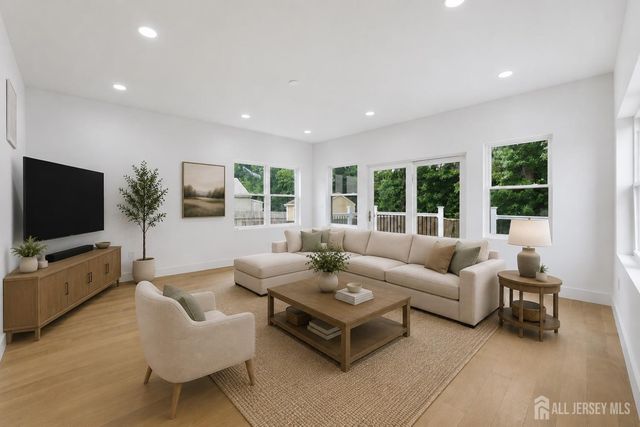 617 Fairview Avenue, Piscataway, NJ 08854