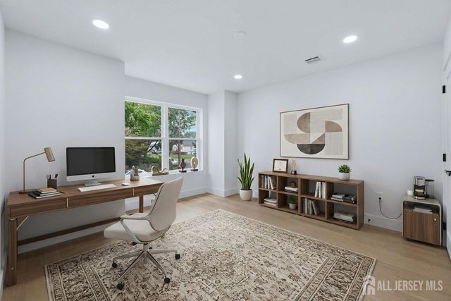 617 Fairview Avenue, Piscataway, NJ 08854