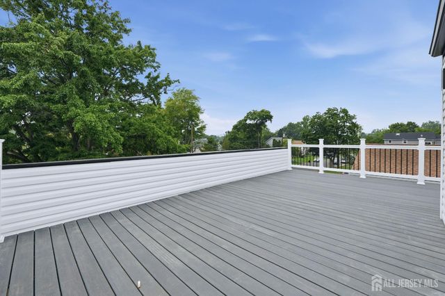 617 Fairview Avenue, Piscataway, NJ 08854