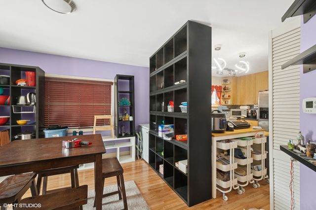 3537 W Carroll Avenue 3, Chicago, IL 60624