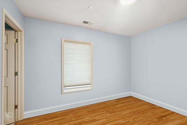 3537 W Carroll Avenue 3, Chicago, IL 60624