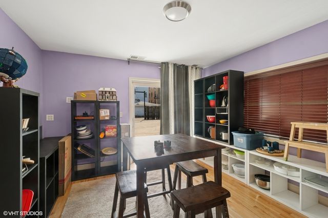 3537 W Carroll Avenue 3, Chicago, IL 60624