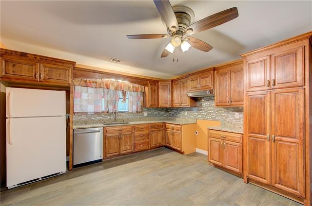 4413 N Bellefontaine Avenue, Kansas City, MO 64117