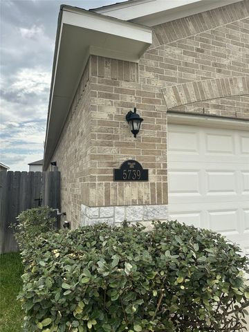 5739 Tabula Rasa Drive, Katy, TX 77493