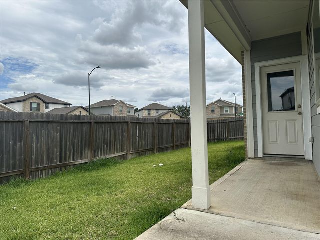 5739 Tabula Rasa Drive, Katy, TX 77493