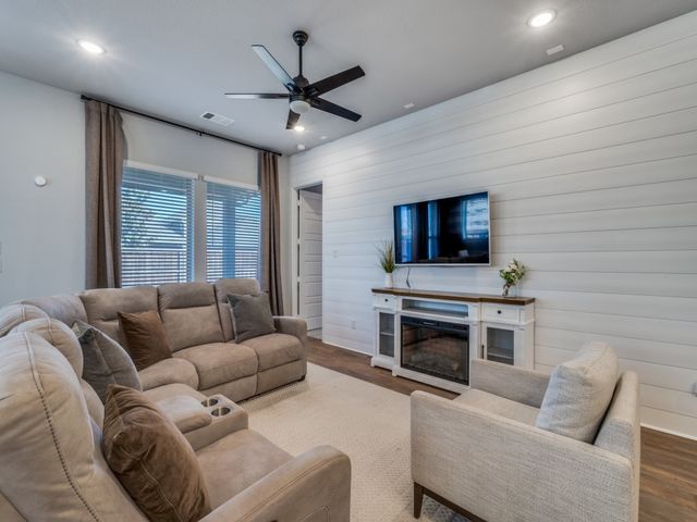 352 Moonvine Drive, Little Elm, TX 75068