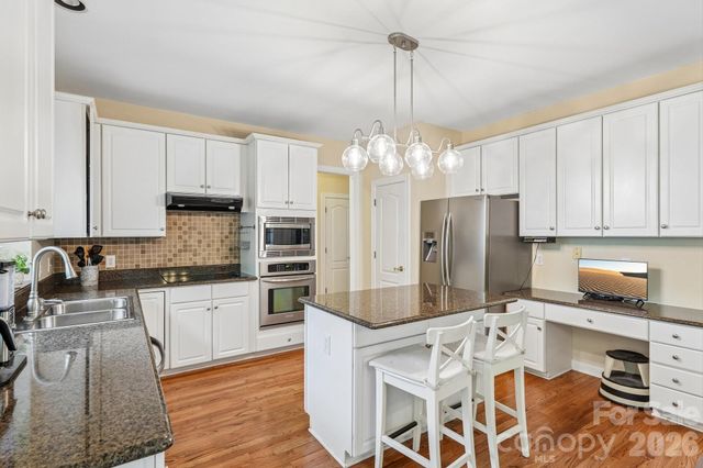 7613 Tarland Lane, Charlotte, NC 28269