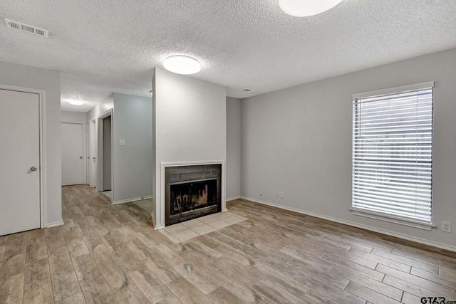 8306 GARRETT DR., Tyler, TX 75703