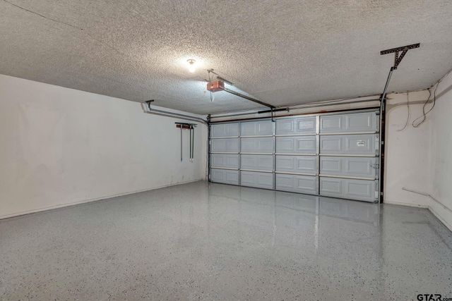 8306 GARRETT DR., Tyler, TX 75703