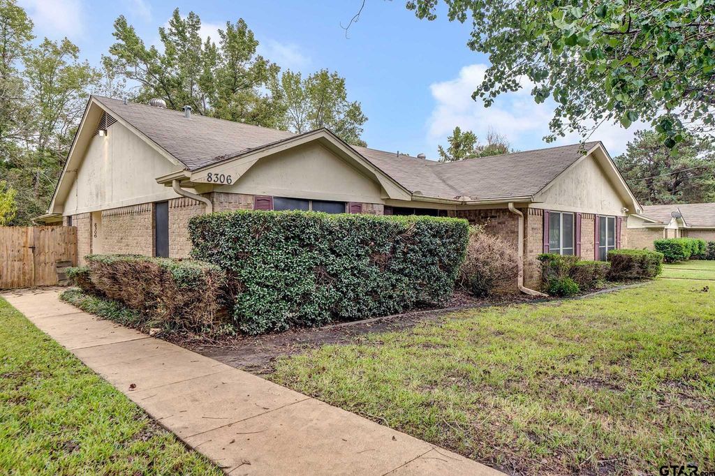 8306 GARRETT DR., Tyler, TX 75703