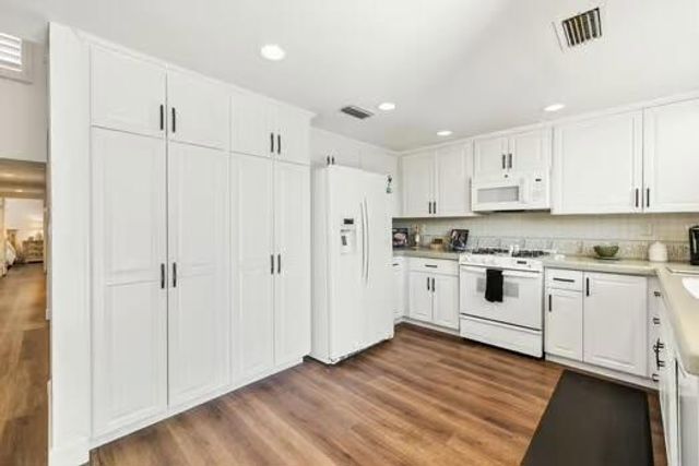 178 Gran Via, Palm Desert, CA 92260
