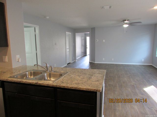 1047 Cozumel Emerald, San Antonio, TX 78253