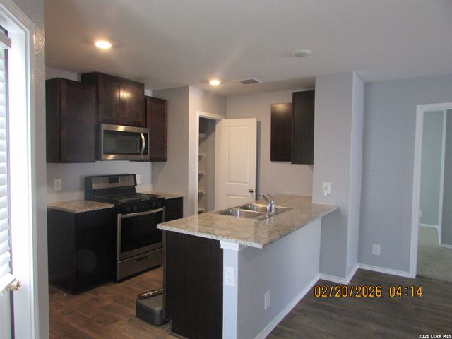 1047 Cozumel Emerald, San Antonio, TX 78253