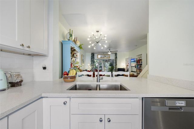 5937 BAYSIDE KEY DRIVE, Tampa, FL 33615