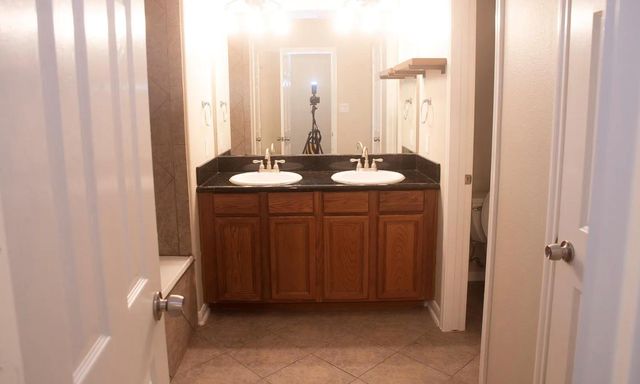 2237 Naomi St, Houston, TX 77054