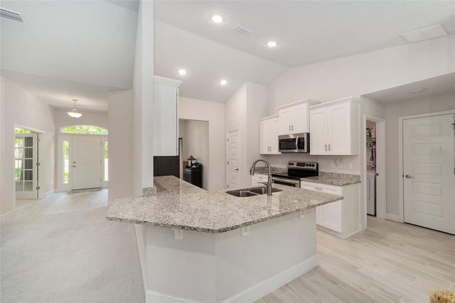 8489 NE 6TH LANE, High Springs, FL 32643