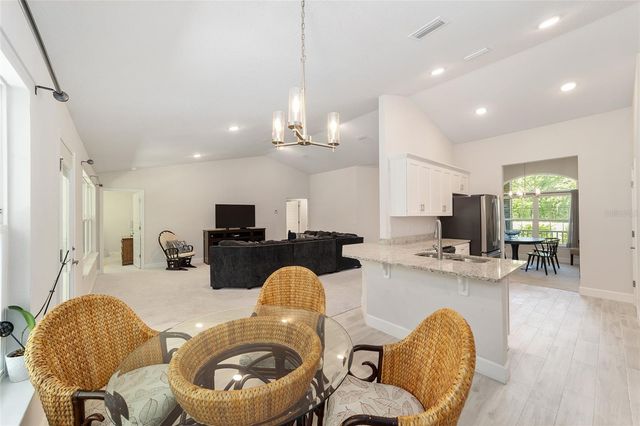 8489 NE 6TH LANE, High Springs, FL 32643