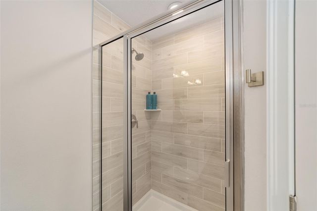 8489 NE 6TH LANE, High Springs, FL 32643