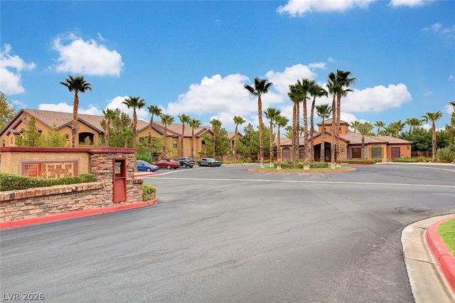 8250 North GRAND CANYON Drive 2093, Las Vegas, NV 89166