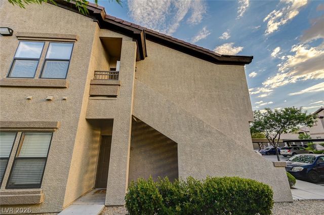 8250 North GRAND CANYON Drive 2093, Las Vegas, NV 89166