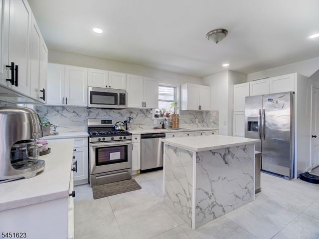 65 Glenwood Ave, East Orange City, NJ 07017