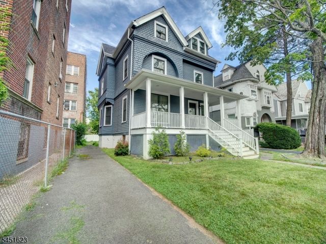 65 Glenwood Ave, East Orange City, NJ 07017
