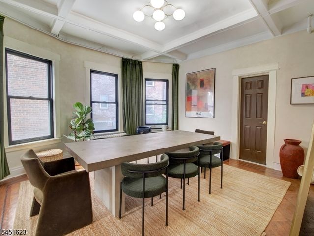 65 Glenwood Ave, East Orange City, NJ 07017