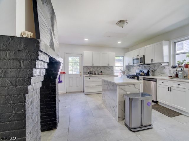 65 Glenwood Ave, East Orange City, NJ 07017