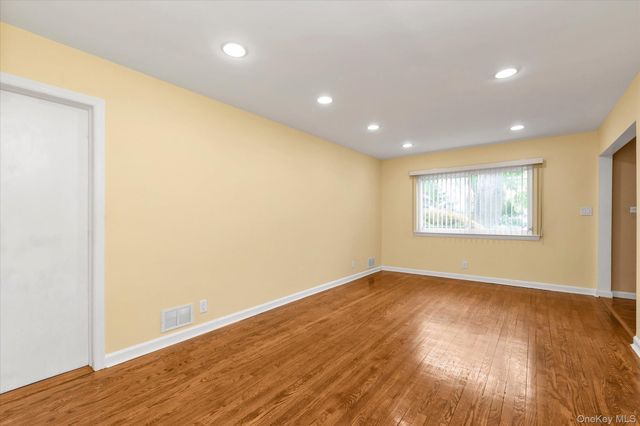 2000 Merrick Avenue, Merrick, NY 11566