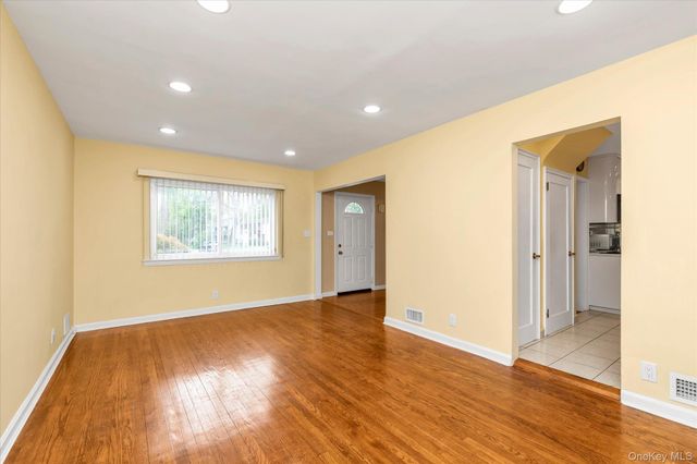 2000 Merrick Avenue, Merrick, NY 11566