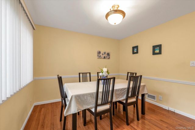 2000 Merrick Avenue, Merrick, NY 11566