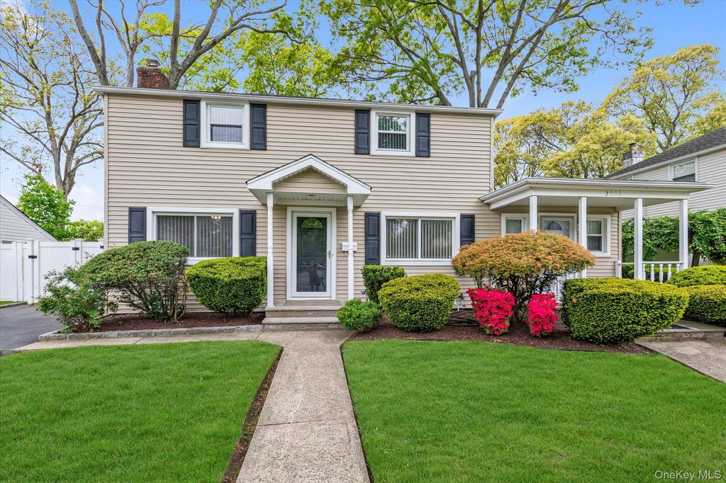 2000 Merrick Avenue, Merrick, NY 11566