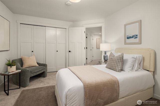 933 6th Place S, Kirkland, WA 98033