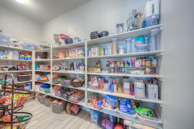 4014 Plaza Colina Lane NE, Rio Rancho, NM 87124