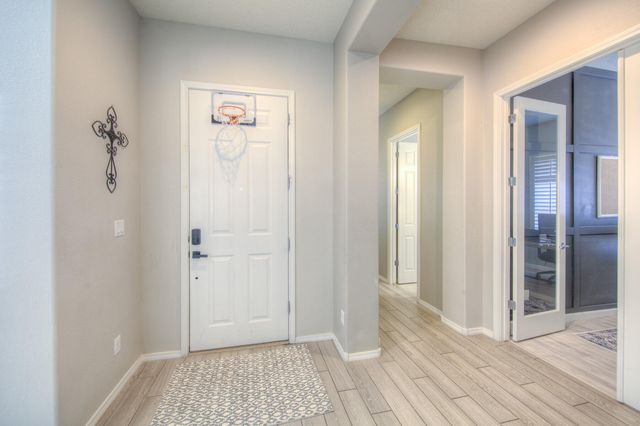 4014 Plaza Colina Lane NE, Rio Rancho, NM 87124