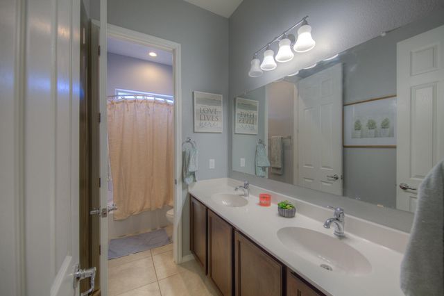 4014 Plaza Colina Lane NE, Rio Rancho, NM 87124