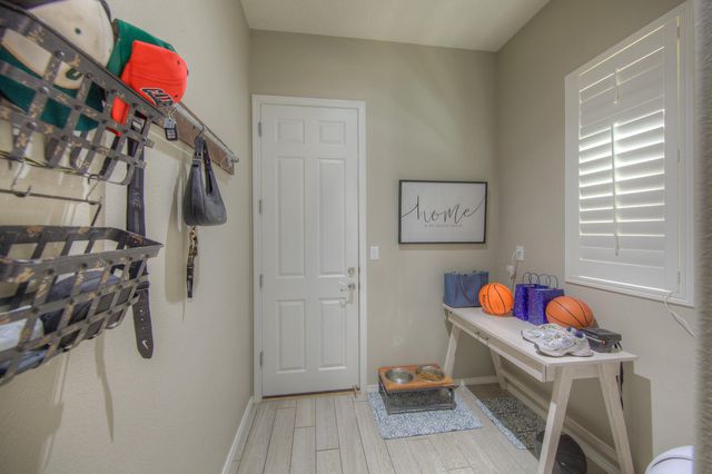 4014 Plaza Colina Lane NE, Rio Rancho, NM 87124