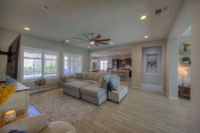 4014 Plaza Colina Lane NE, Rio Rancho, NM 87124