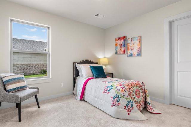 16001 Switchgrass Place, Moore, OK 73170