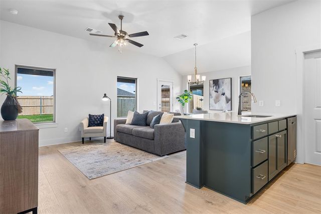 16001 Switchgrass Place, Moore, OK 73170