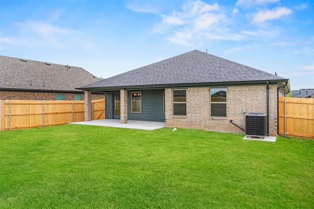 16001 Switchgrass Place, Moore, OK 73170